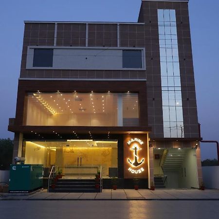 Hotel Marine House Agra  Kültér fotó