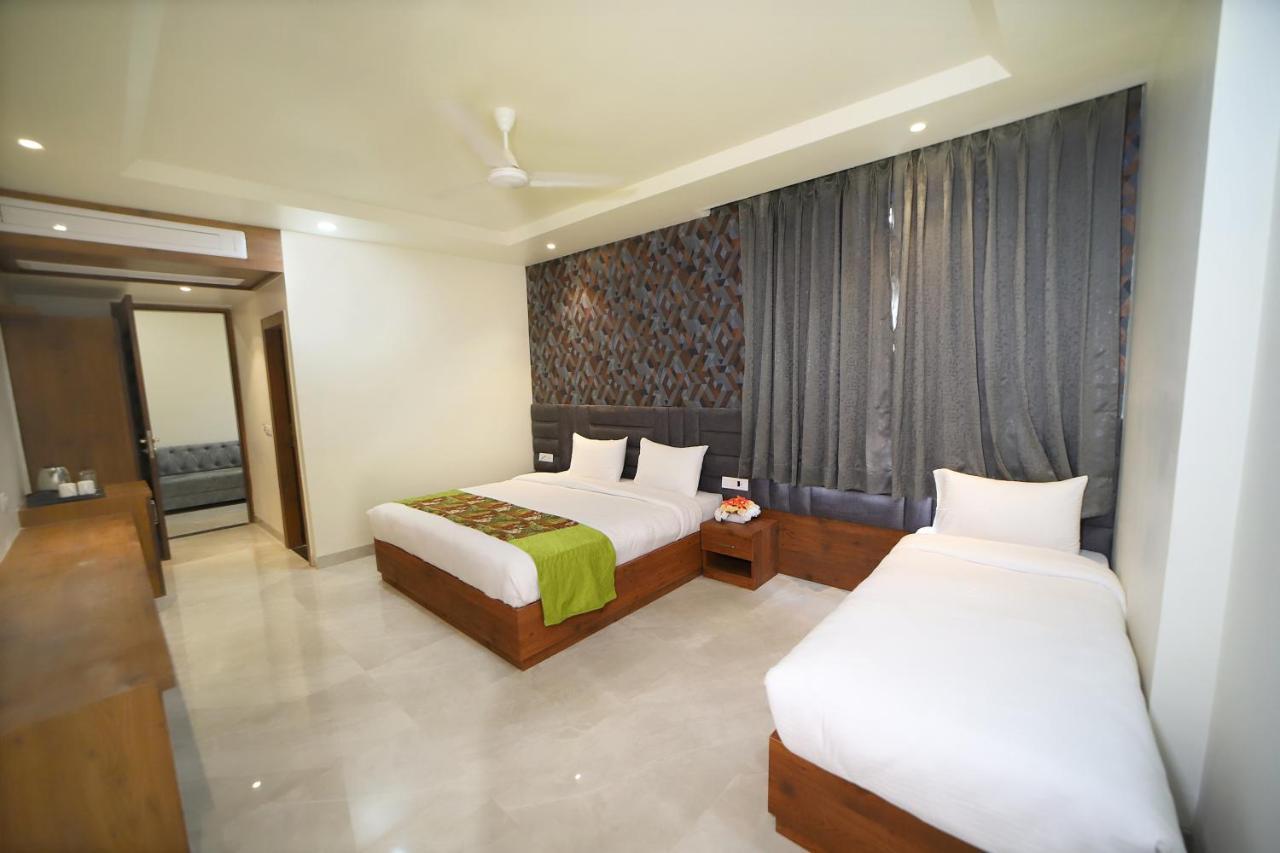 Hotel Marine House Agra  Kültér fotó