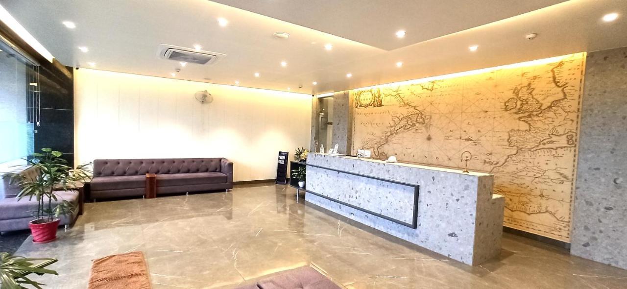 Hotel Marine House Agra  Kültér fotó