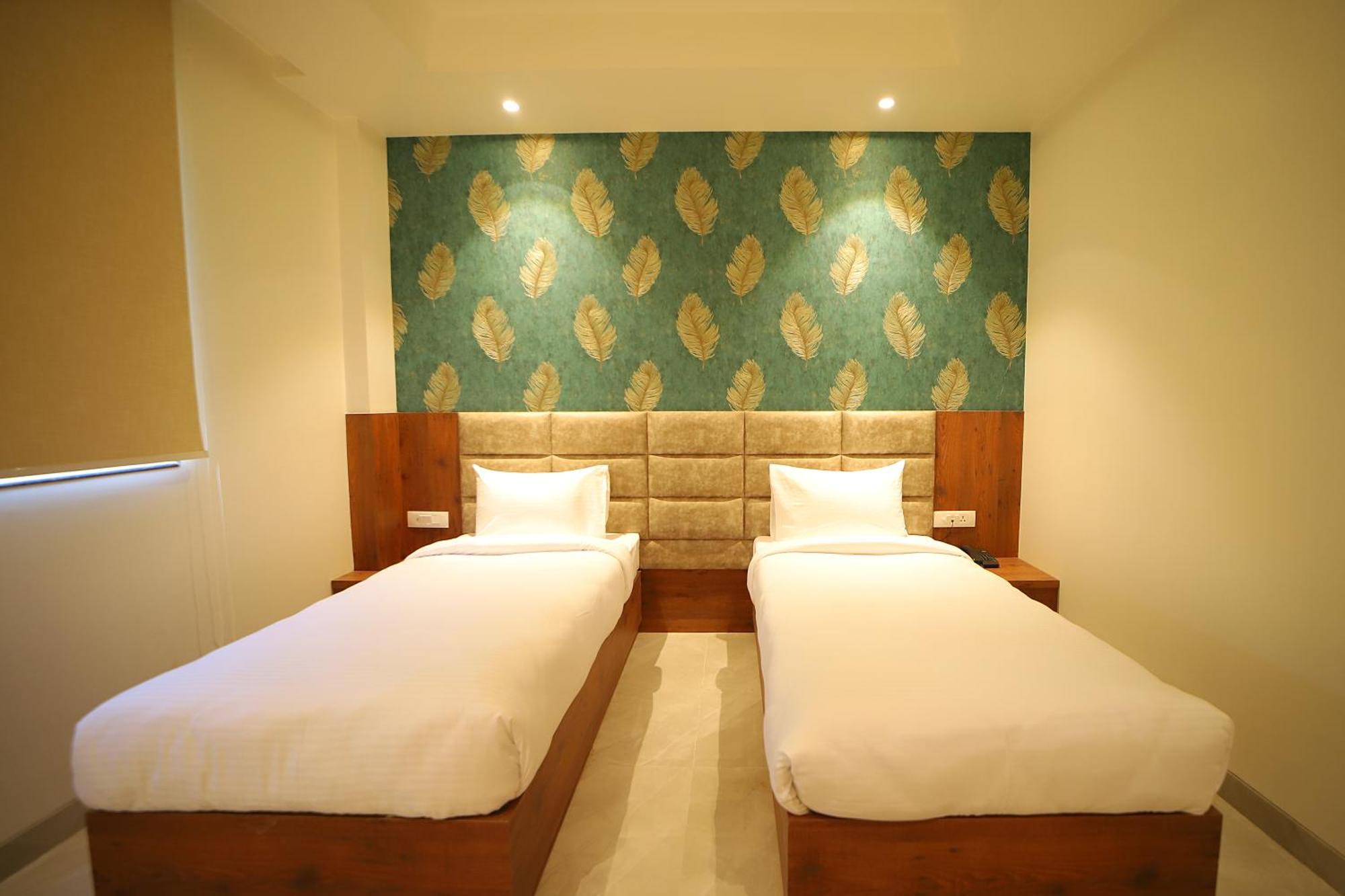 Hotel Marine House Agra  Kültér fotó