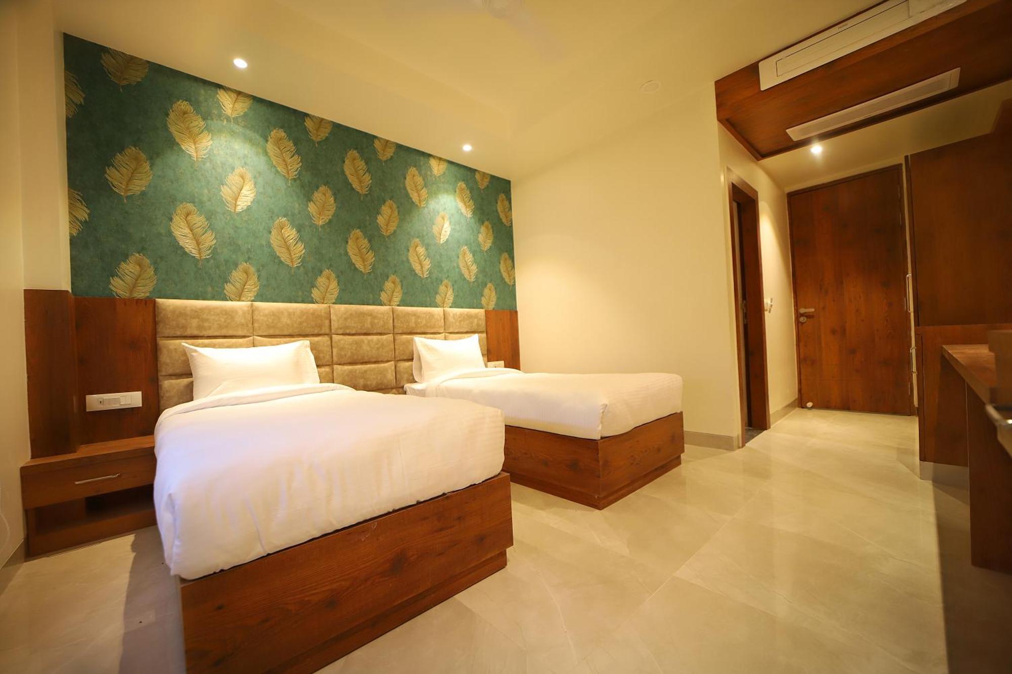 Hotel Marine House Agra  Kültér fotó